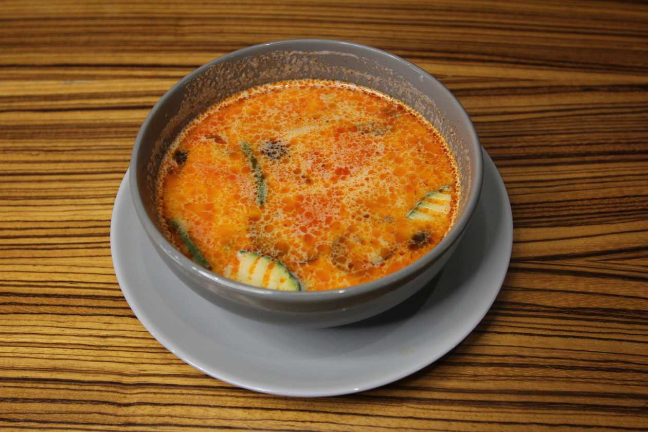 3.Súp Tom Gang Gum with tofu