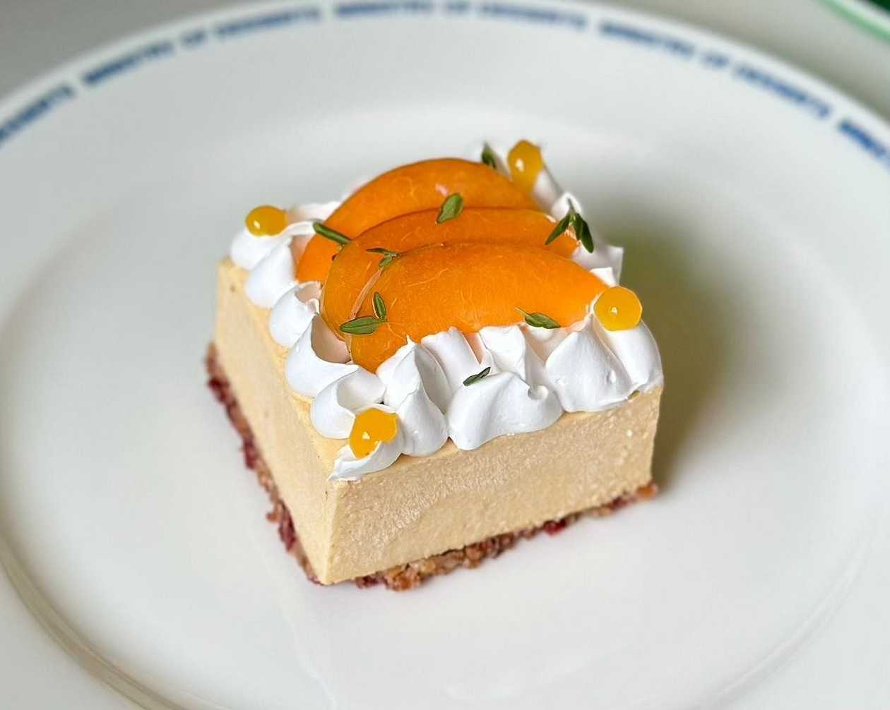 Cashew Cake Persimmon - Passionfruit