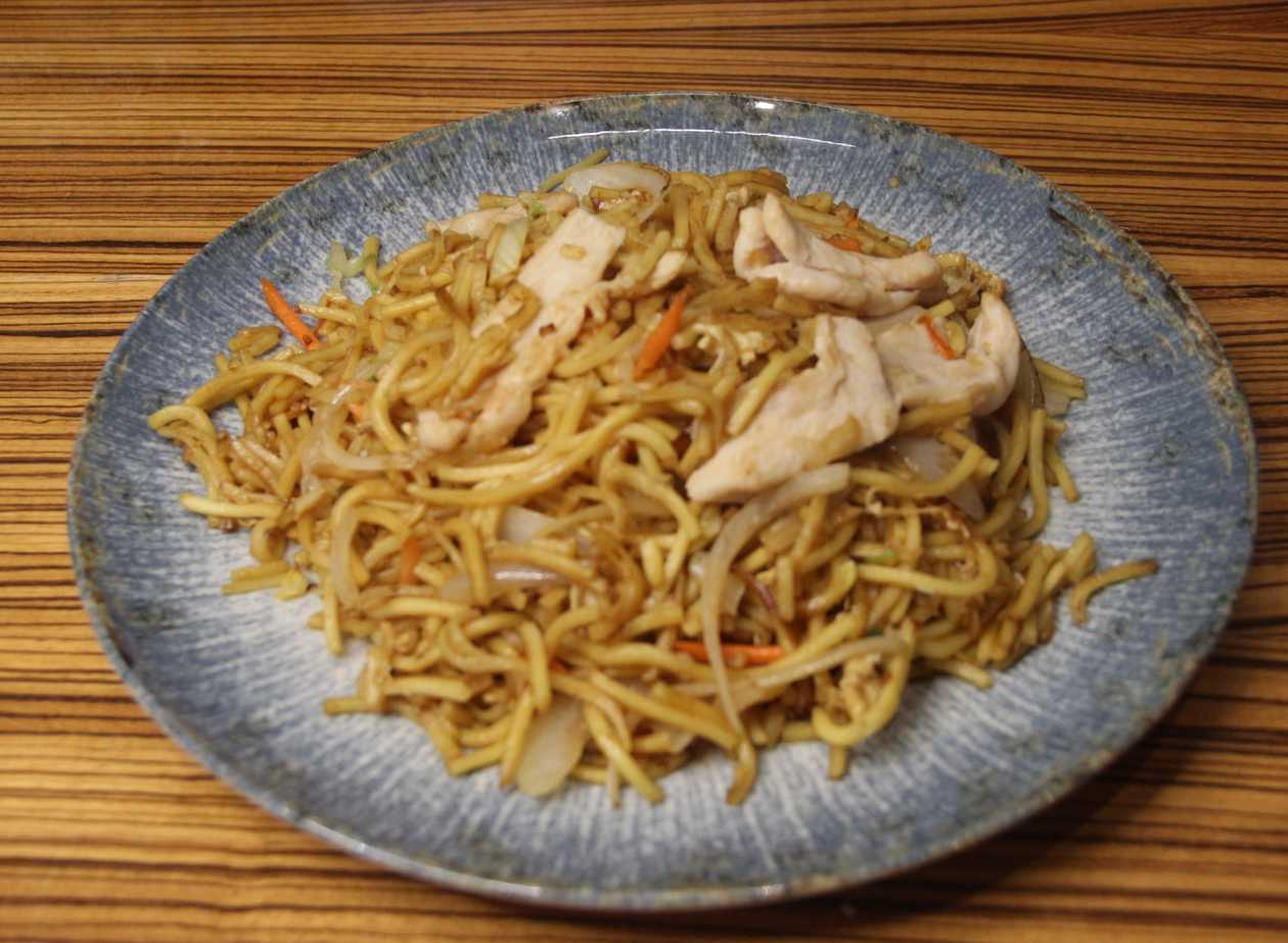 33A.Fried noodles with vegetables [1,2,3] with chicken