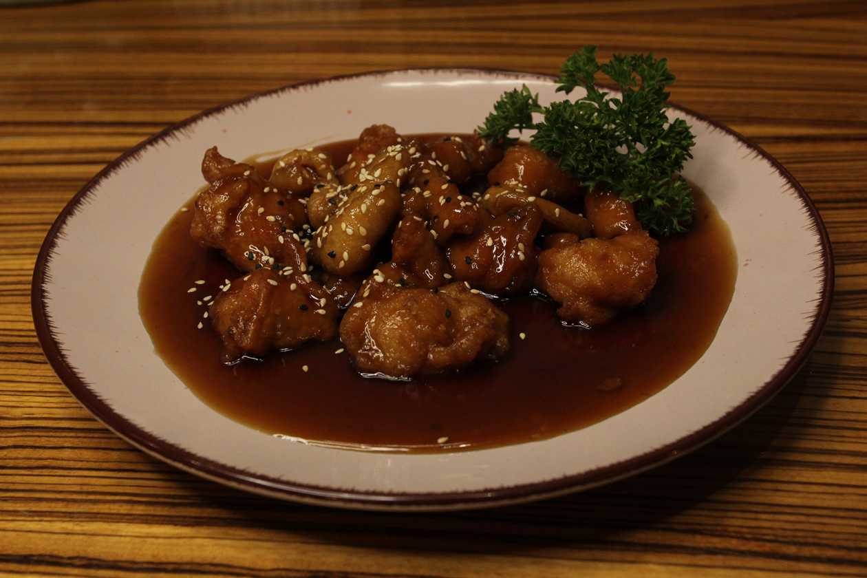 24.Chicken with mysterious taste with rice