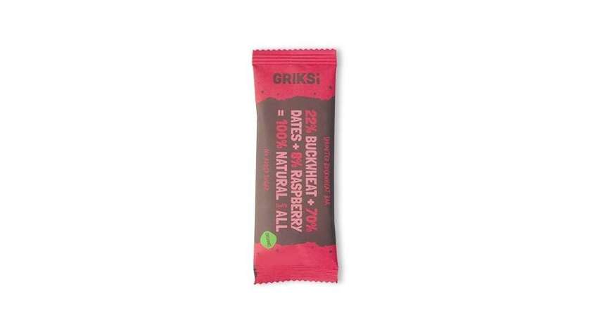 Sprouted buckwheat bar with raspberries