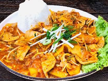 Stir-fried kimchi with soya (1,6)