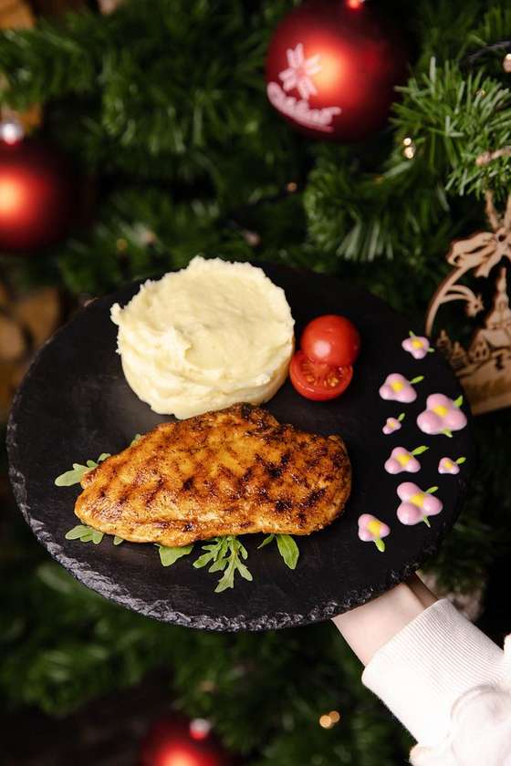 Картопля пюре з курячим стейком