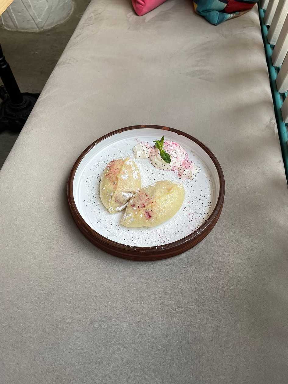 Вареники з маком та вишнею 2шт.