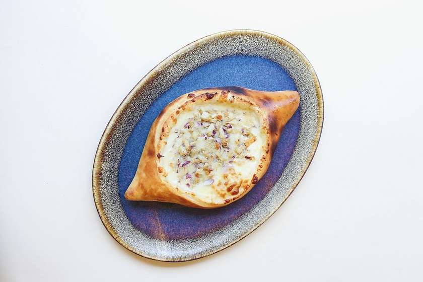 Boat-shaped khachapuri with Cheese and Chicken