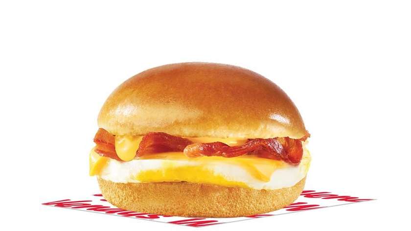 Sandwich with bacon and egg