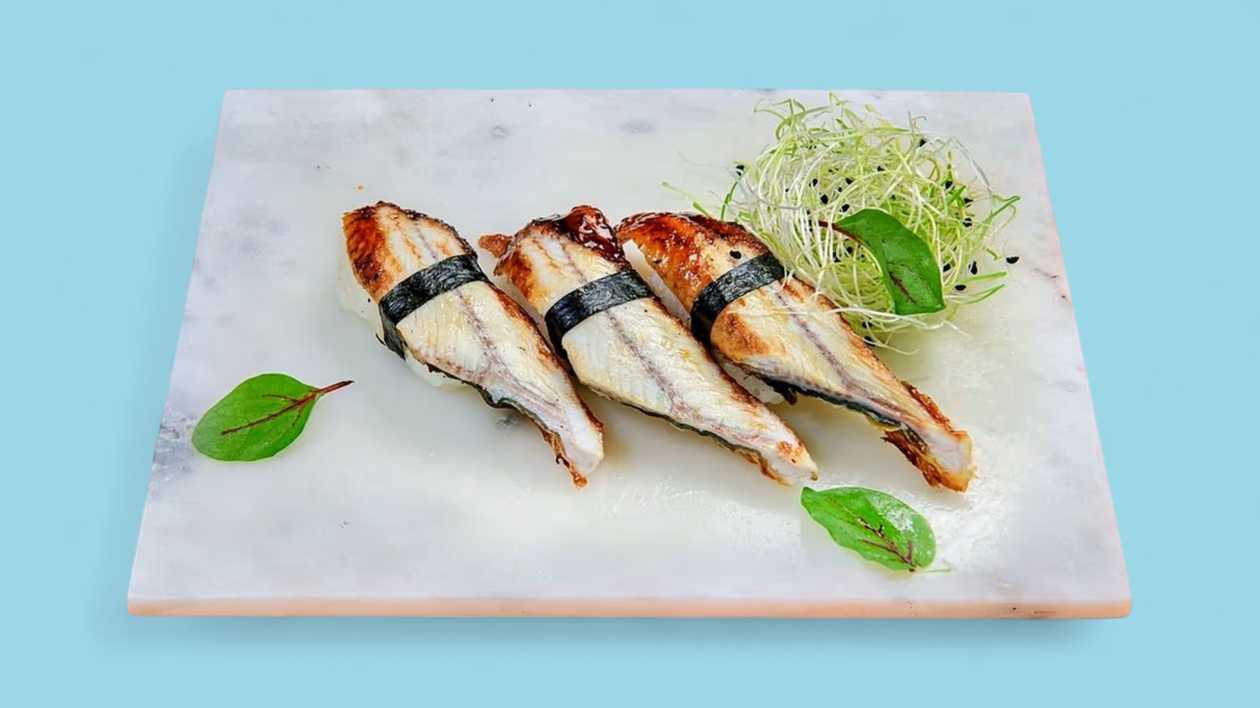 Nigiri unagi (węgorz) 3 szt.