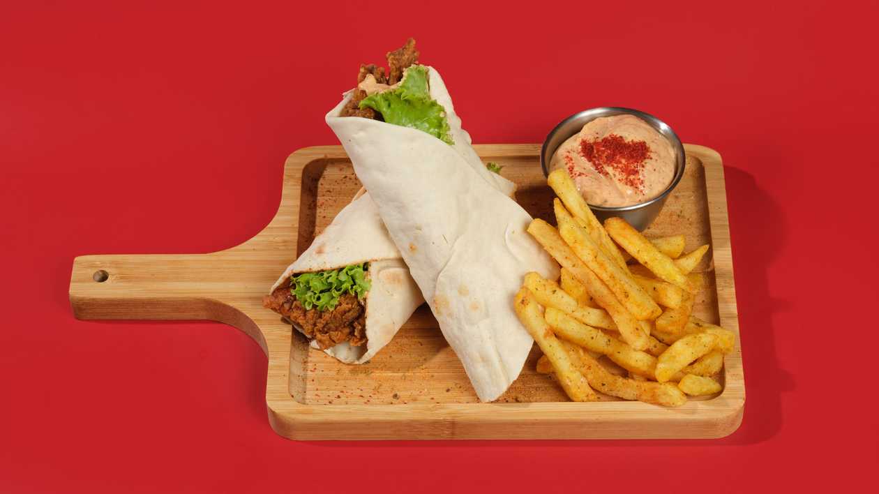 Club Spicy Chicken Wrap+Fries+Sauce