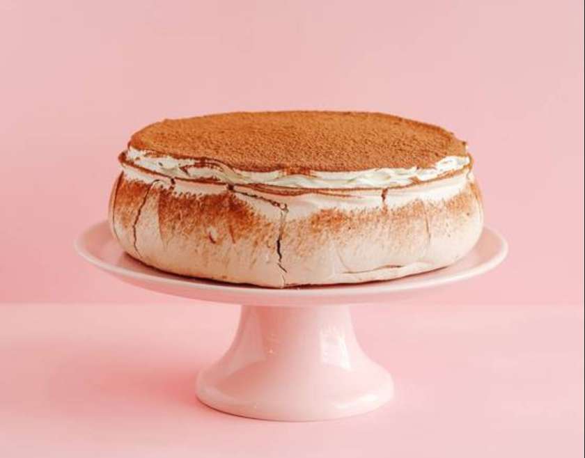 Fatia Pavlova Tiramisu