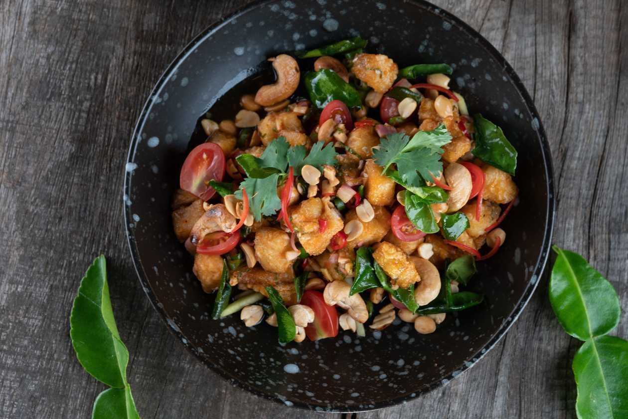 38. Phad Med Mamuang with Tofu