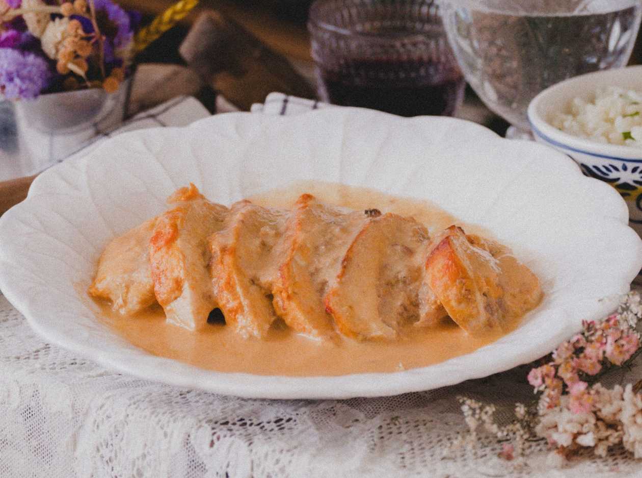 Peito de Frango Recheado c/ Castanhas e Tâmaras 2P