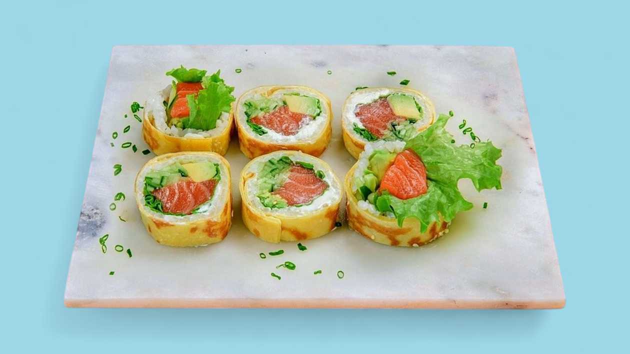 Tamagoyaki łosoś 6 szt.