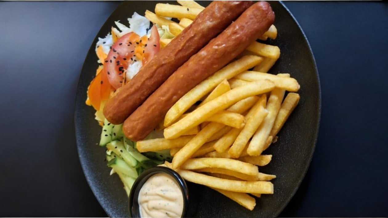 Milk Sausages with Fries