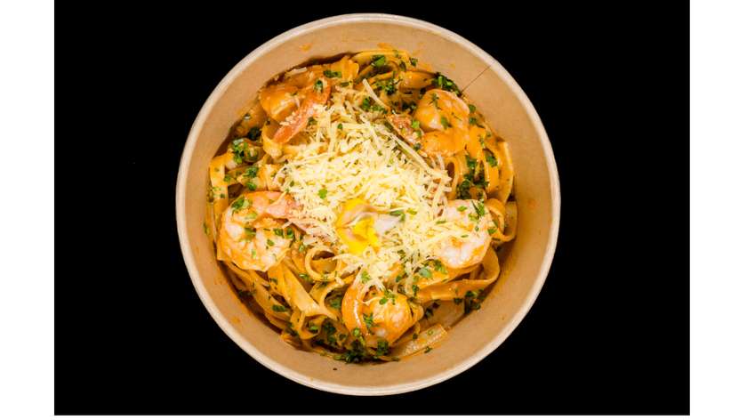 TAGLIATELLE KREWETKI I BISQUE
