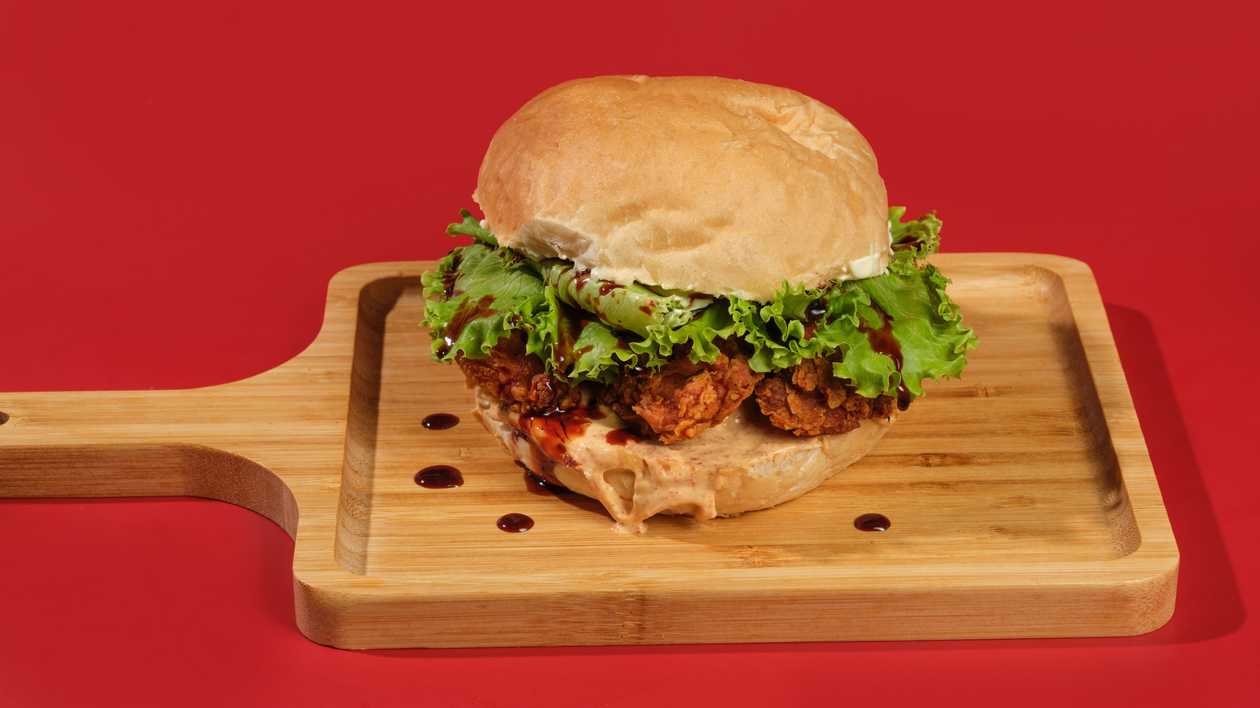 Club Hariyali Chicken Burger