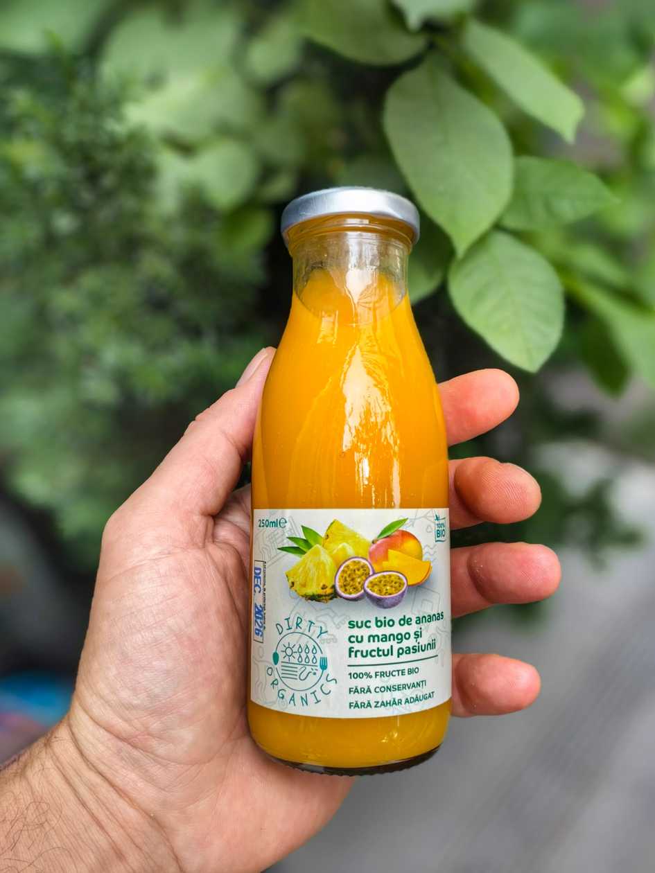 Organic pineapple juice with mango and passion fruit 250ml