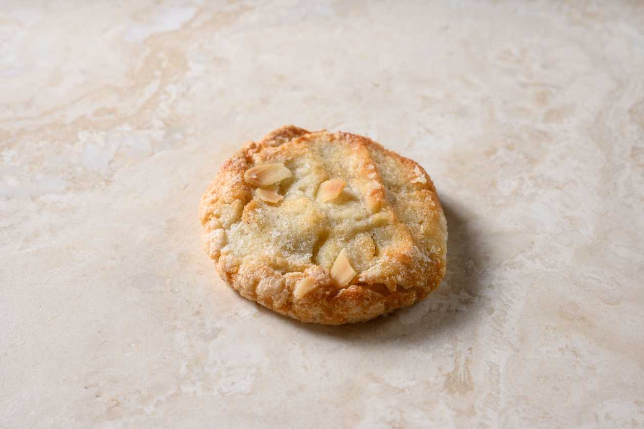 3" (70g) Amaretti Cookie