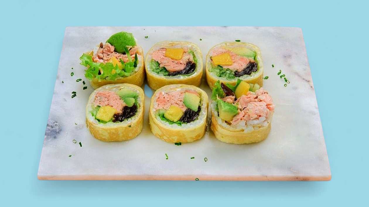 Tamagoyaki pieczony łosoś 6 szt.