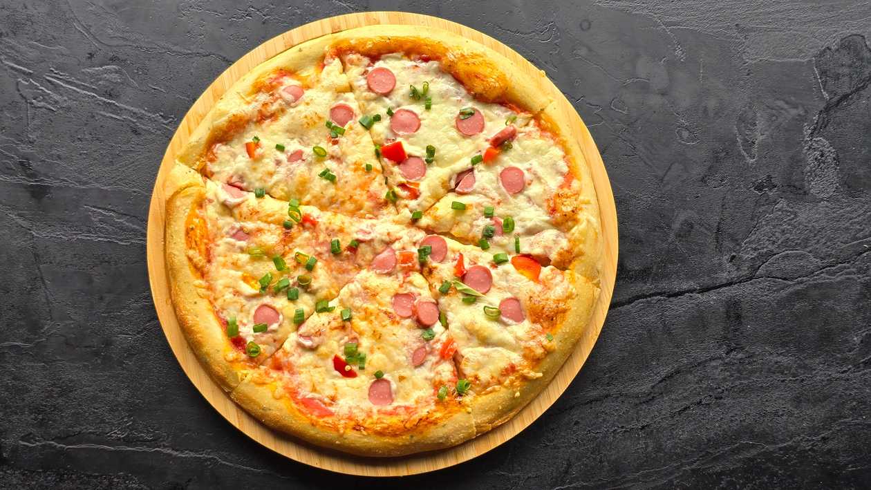 Sausage Pizza 32cm