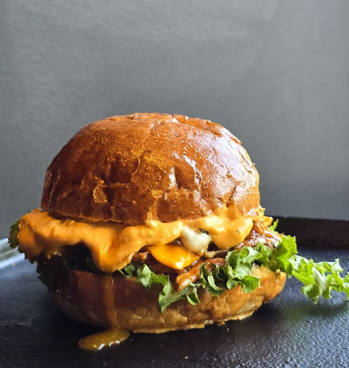 Pulled Pork BBQ Burger