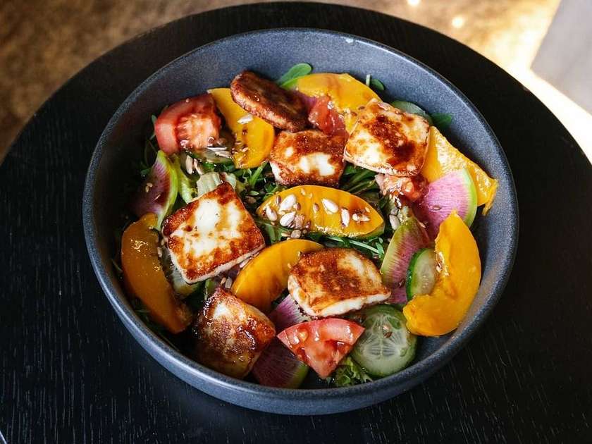 Halloumi Salad