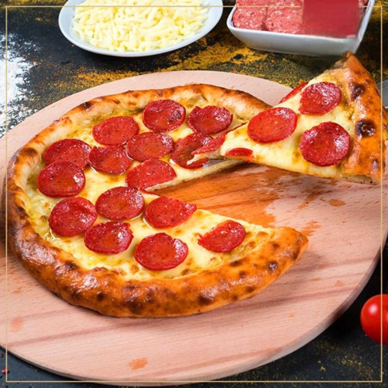 SUCUKLU🍕PENDİRLİ🍕PİZZA  ( 25 cm.) 🍕