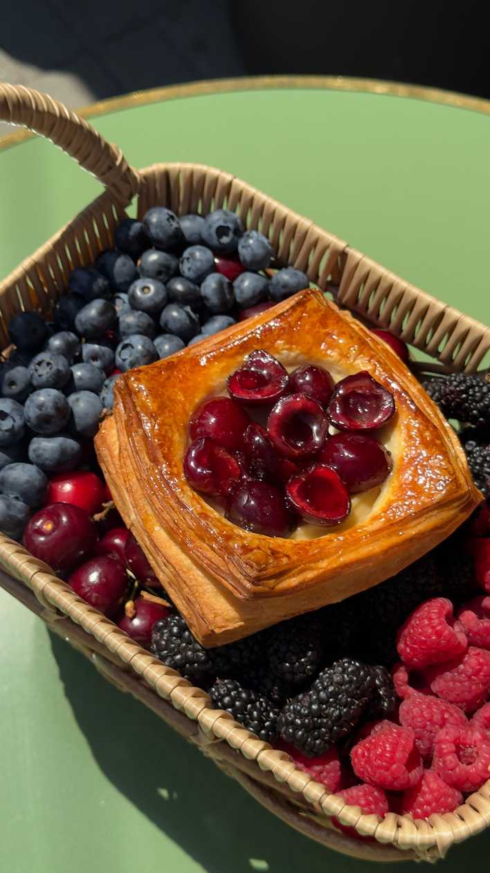 Danish with cherry 200 g