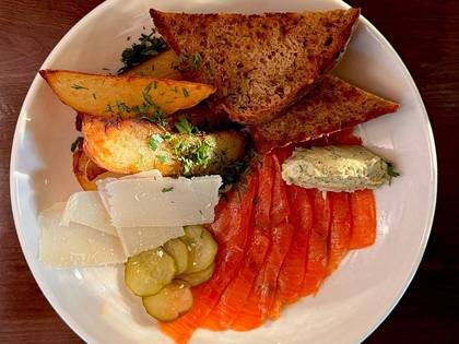 Smoked Salmon Breakfast