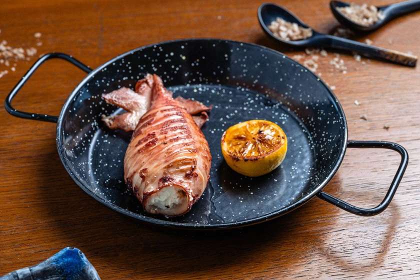 Calamar umplut cu feta