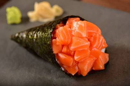 Salmon Temaki