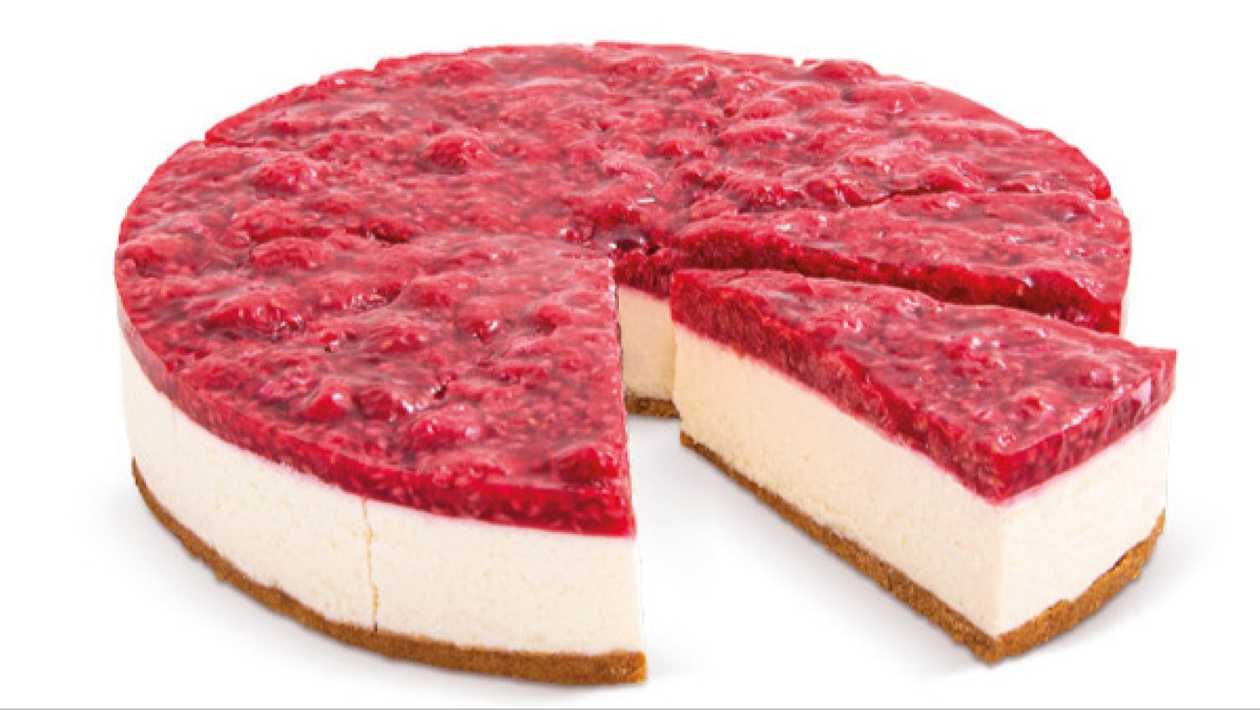 Cheesecake with raspberries