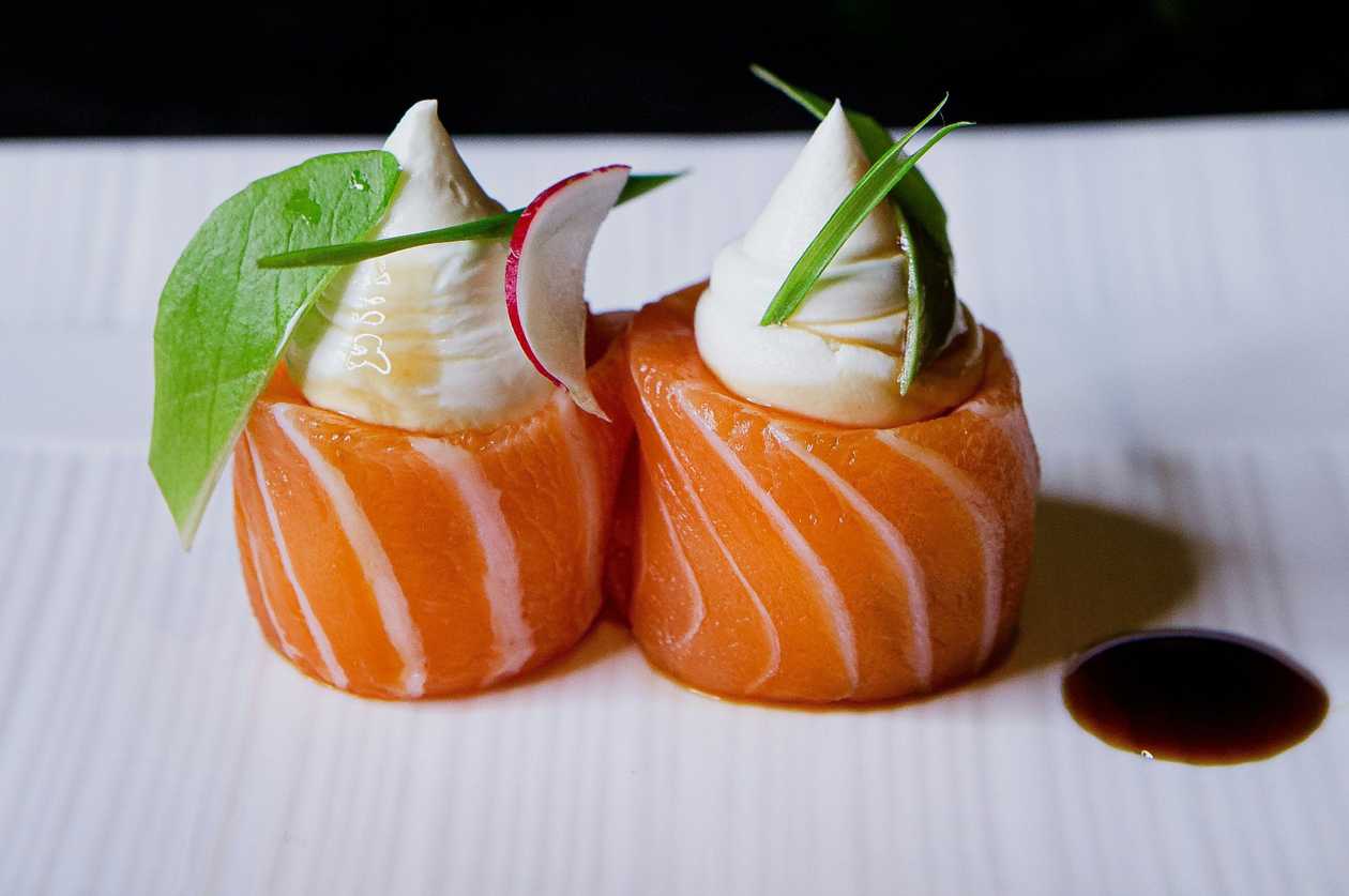 Gunkan Salmon Philadelphia
