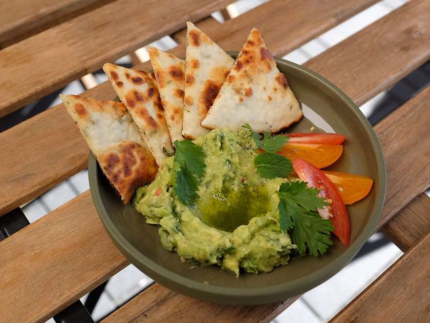 Spicy Guacamole with Naan