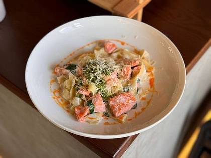 Pasta with salmon