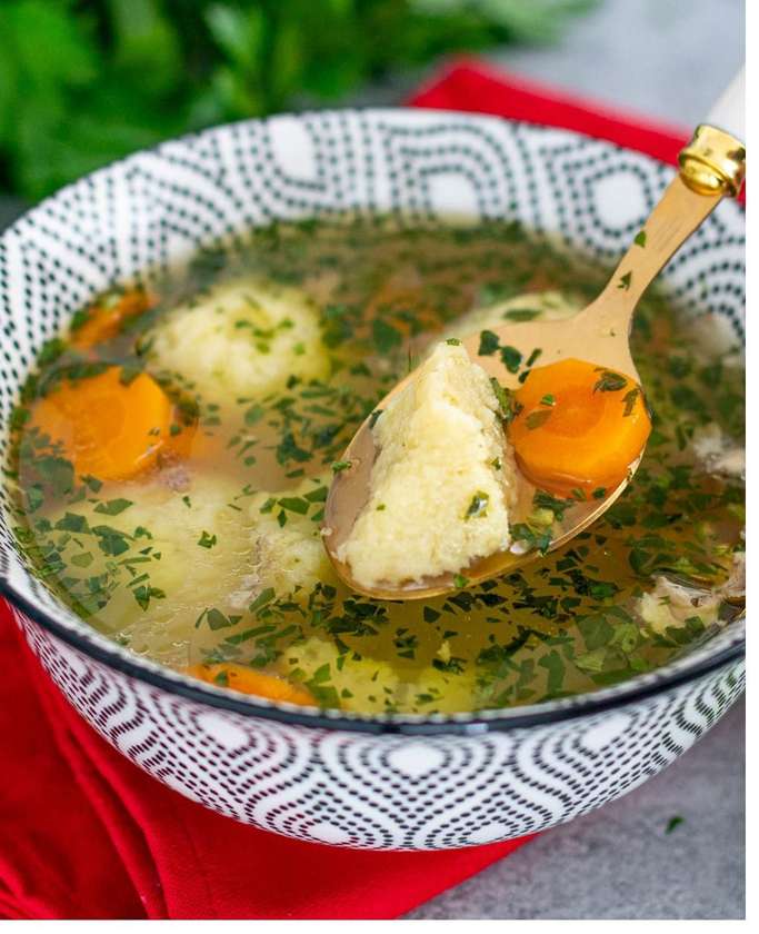 Supa de Pui cu Galuste