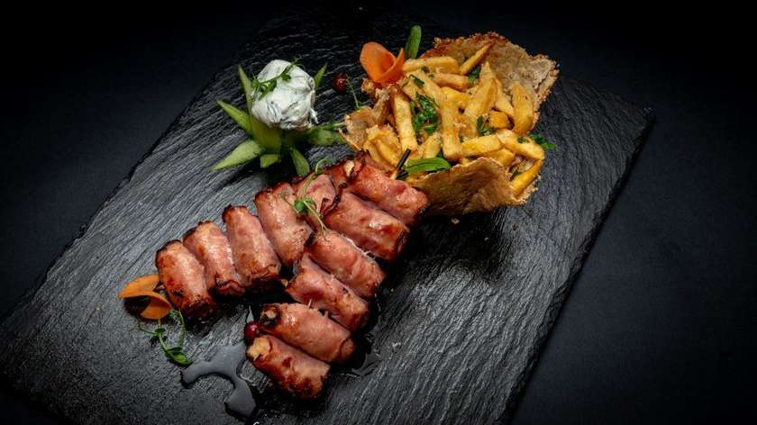 MENIU FRIGARUI DE PUI CU BACON