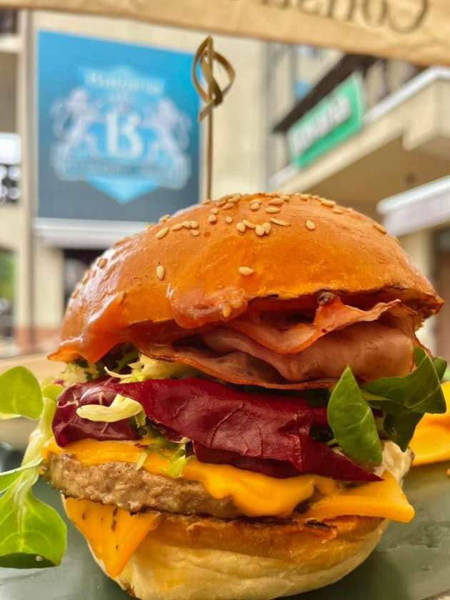 BURGER BAVAREZ