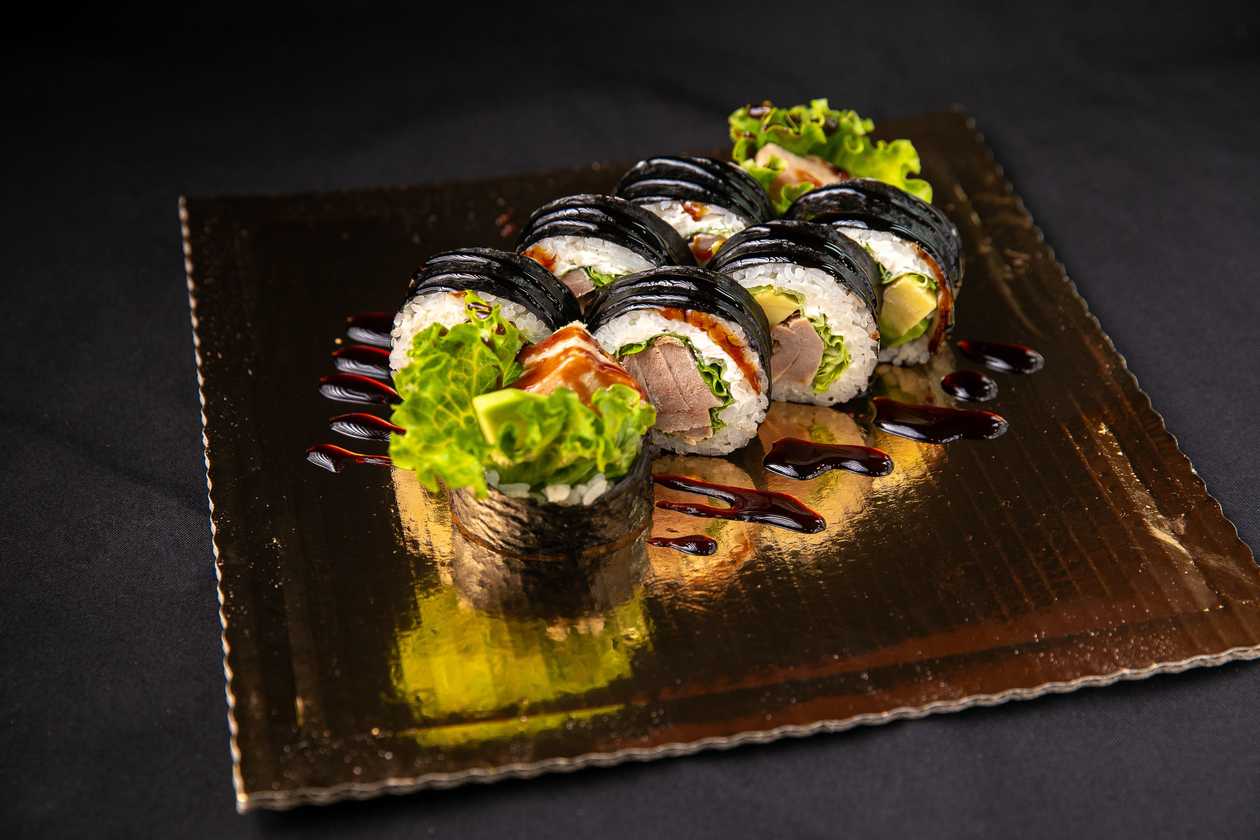 Futoroll z pieczonym tuńczykiem 8szt