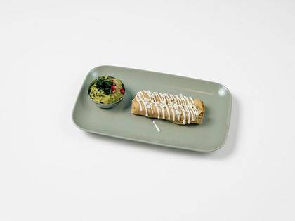 2 TAQUITOS DORADOS EN GUACAMOLE CON PAPA