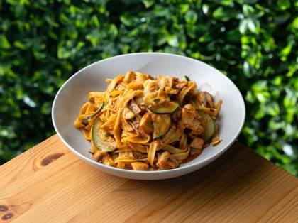 Tagliatelle pollo e verdure