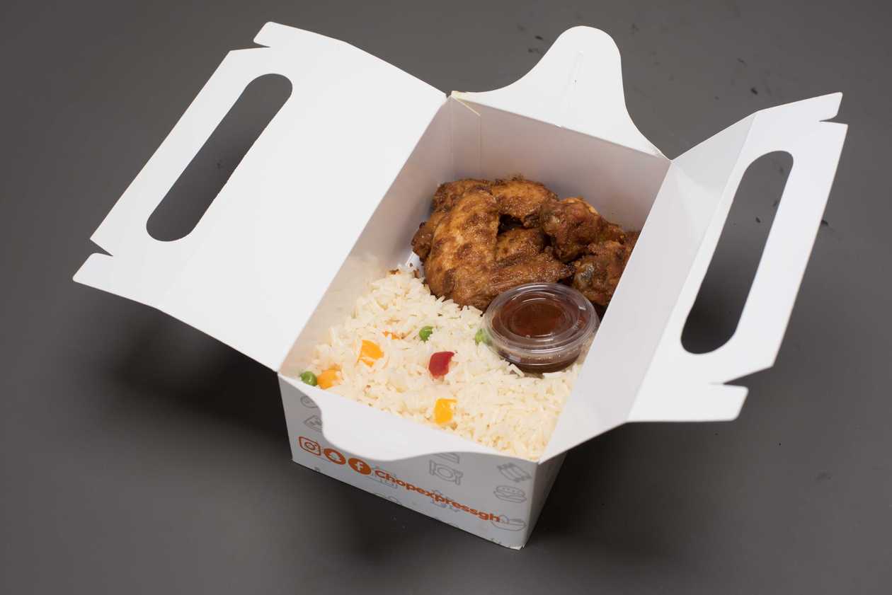 Plain Vegetable Rice with Chicken wings