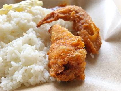 Agwamoo with chicken wings + Free Soft Drink