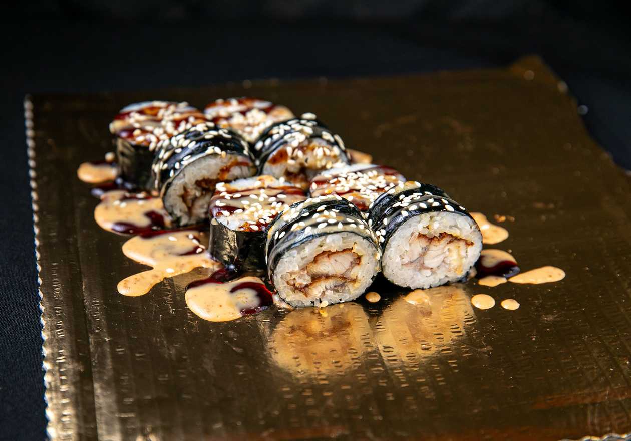 Hosomak z węgorzem 8szt