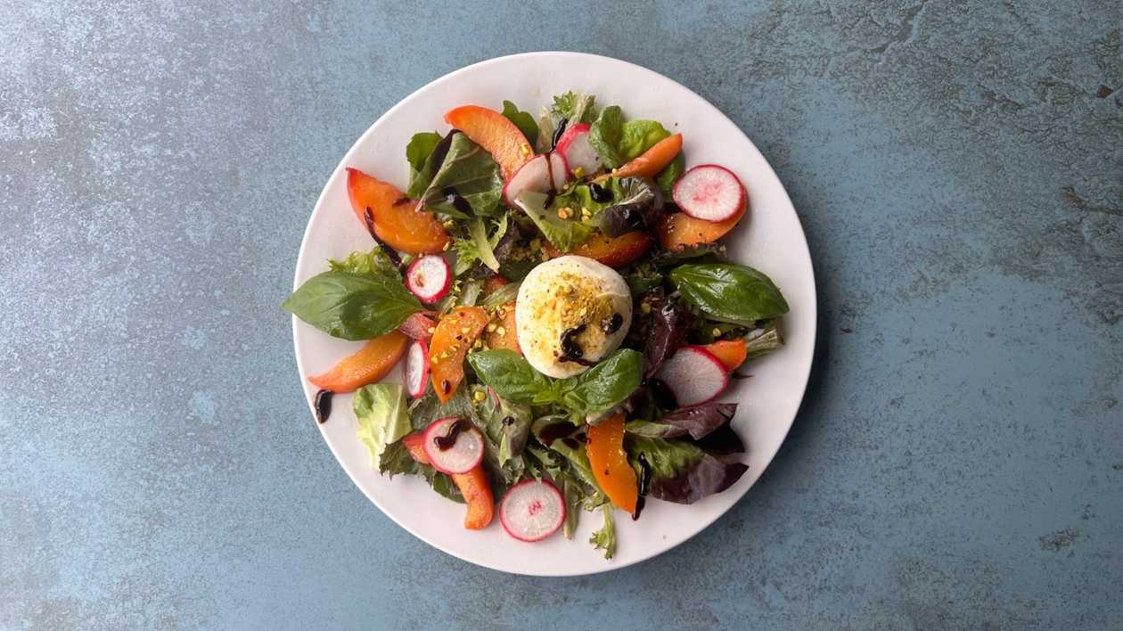 Burrata &  Sautéed Nectarines 🧀🍑🥗🌿🥜
