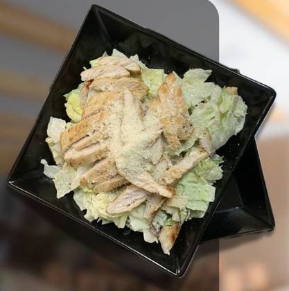 Cézar šalát s kuracím mäsom (350g) (1,3,4,7,10)