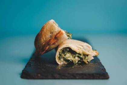 Empanada de Espinafres e Queijo