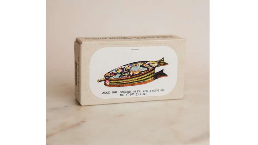 Małe sardynki wędzone