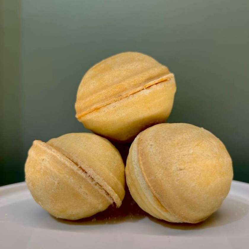 Condensed Milk Walnut Cookie (1 pc)