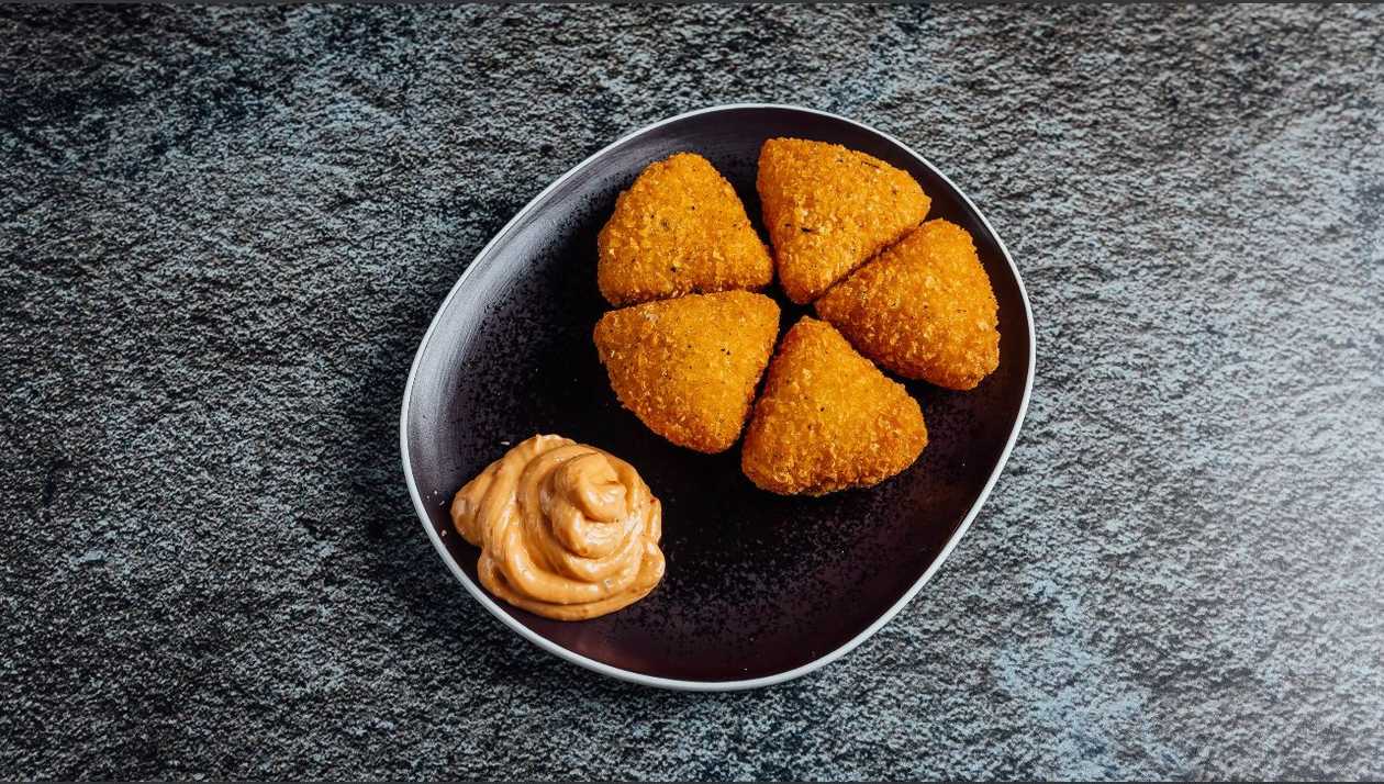 Makaronu un siera trīsstūri