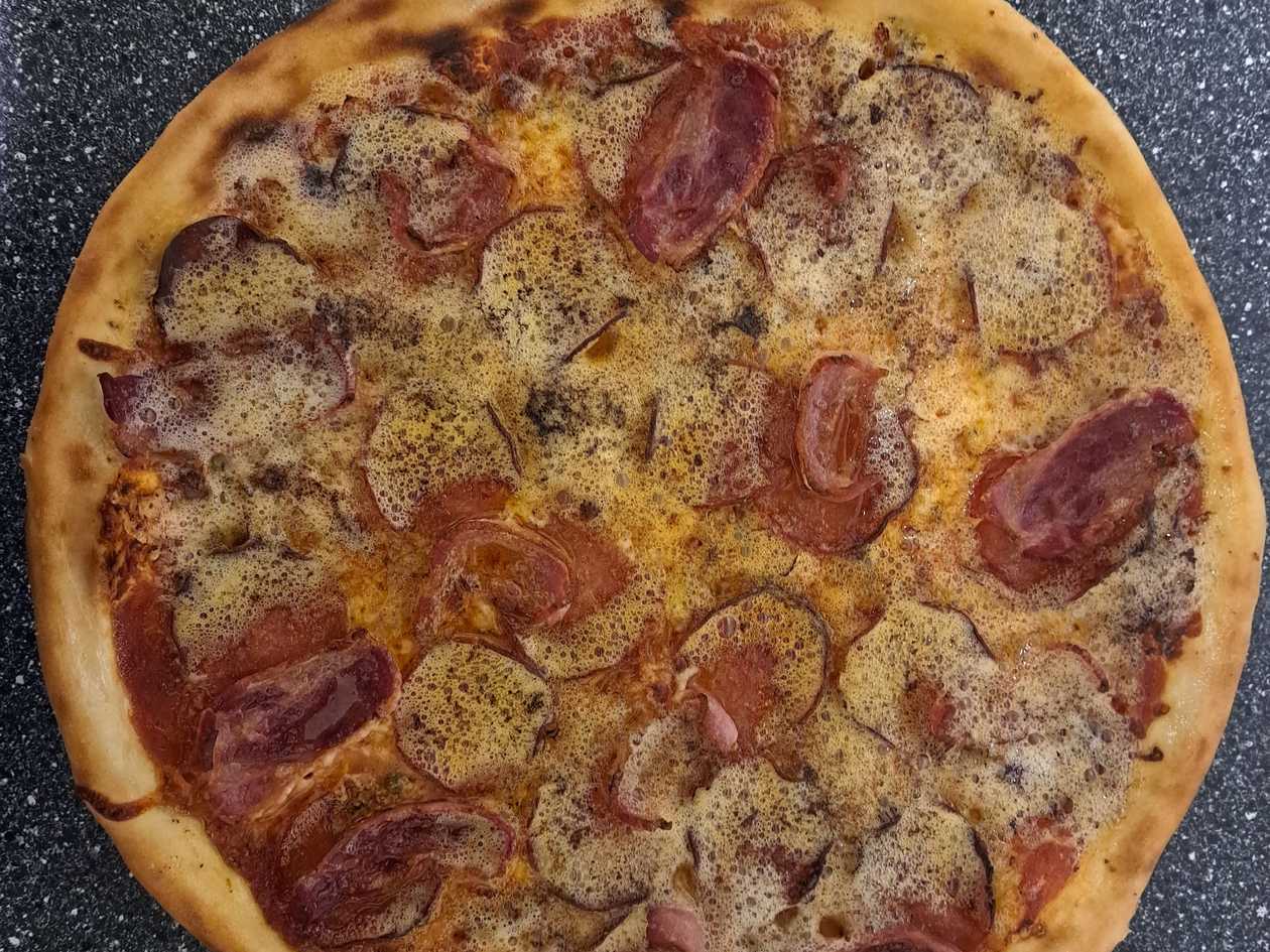 PIZZA SEZZE   malá